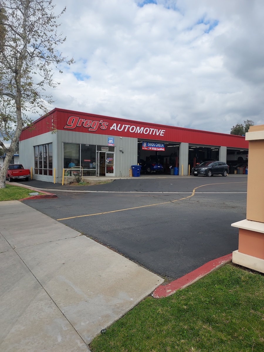 Truck & Car Mechanic in La Mesa, California Truck & Car Mechanic in La Mesa, California